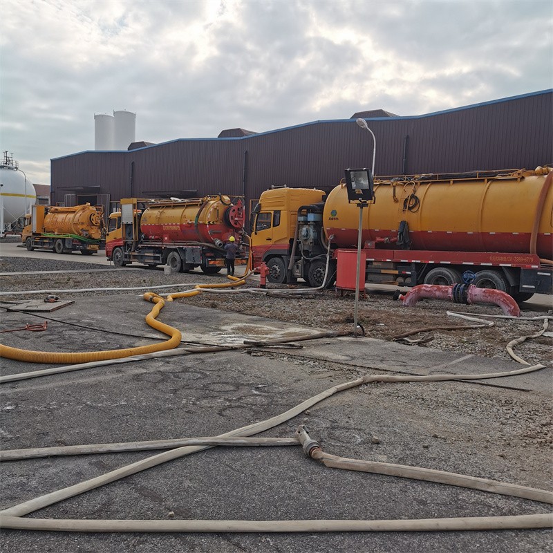 市南污水池清理