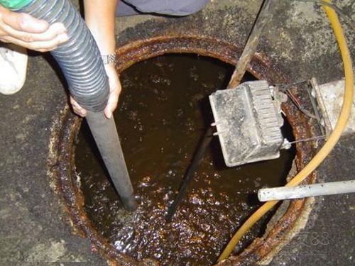 市南隔油池清理